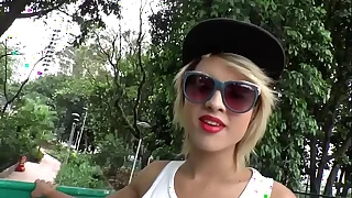 Hot oral bunch with a teen tranny Melzinha Bonekinha